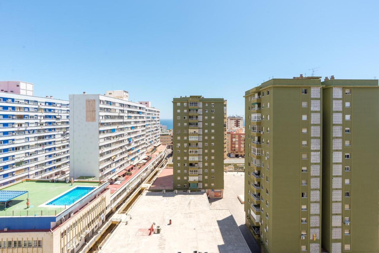 Confortable Estudio Con Terraza, Vistas A La Montana, Mar Y Mas Apartment Torremolinos Bagian luar foto