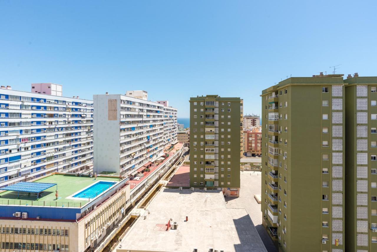 Confortable Estudio Con Terraza, Vistas A La Montana, Mar Y Mas Apartment Torremolinos Bagian luar foto